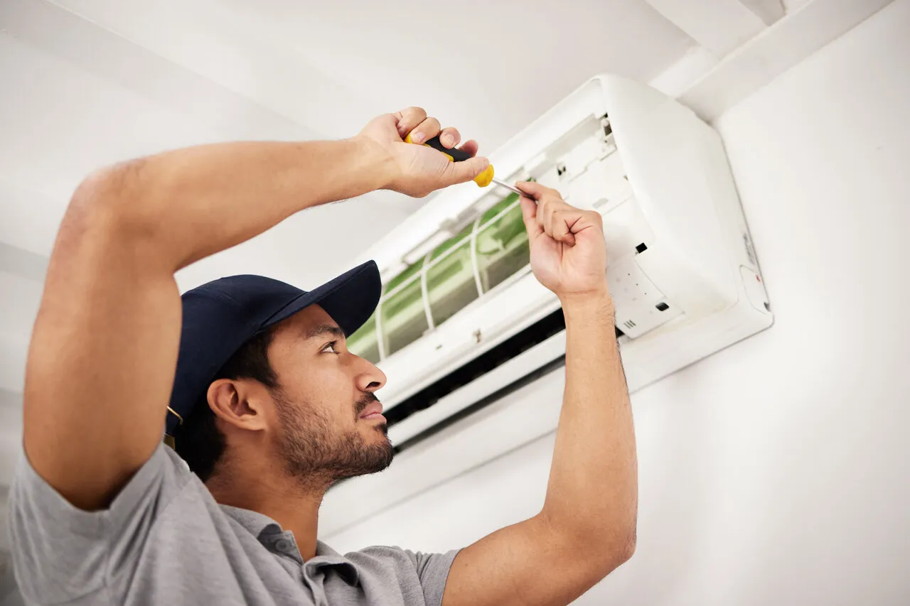 Seasonal AC Maintenance: How It Benefits Your Cooling System and Home Comfort